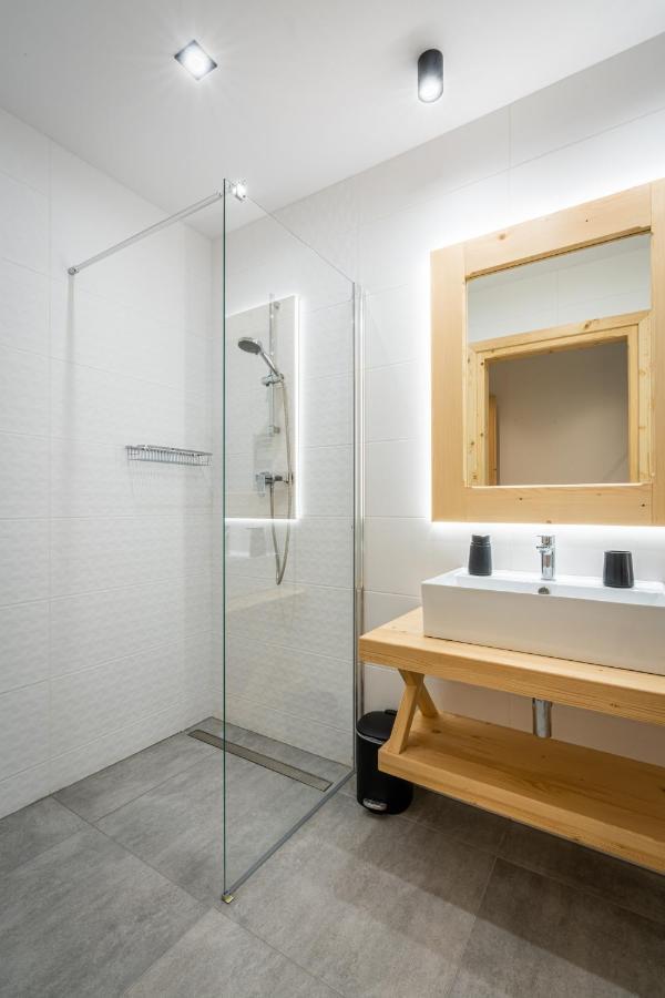 Apartment Bialy Mis Art & Design