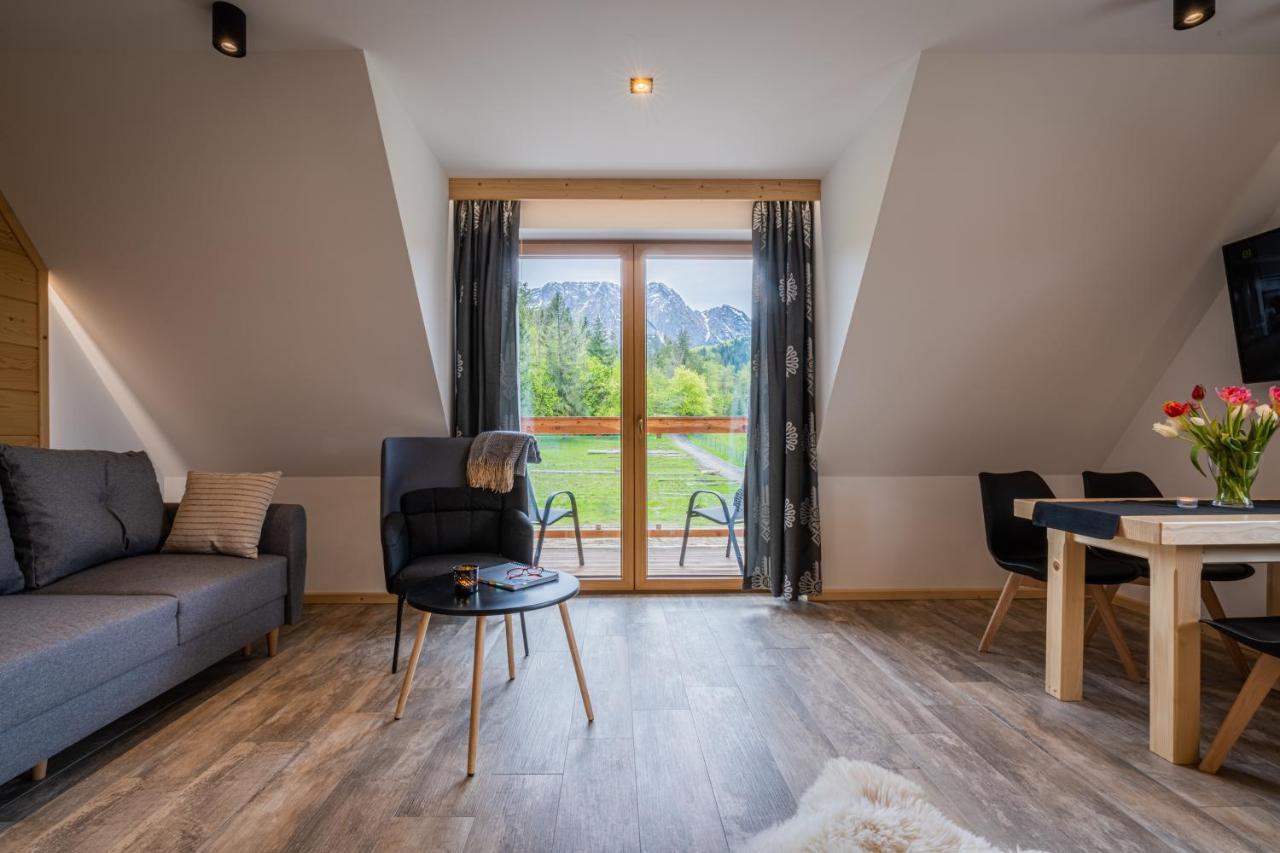 Bialy Mis Art & Design Apartment *